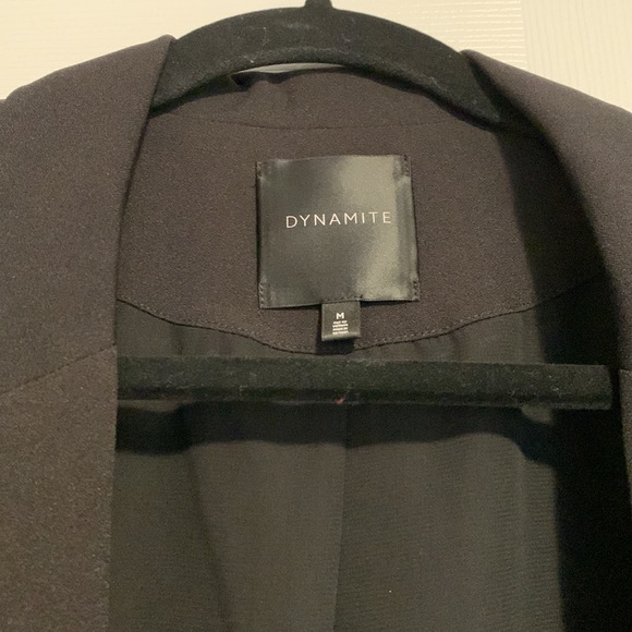 Dynamite Cropped Blazer (Black - Size Medium) - Picture 2 of 3